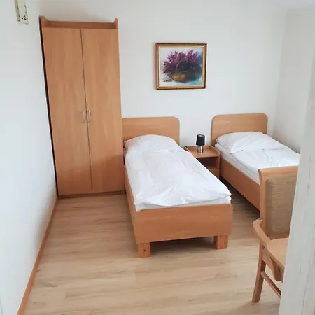 Pensjonat Pokoje Goscinne Ania 3*